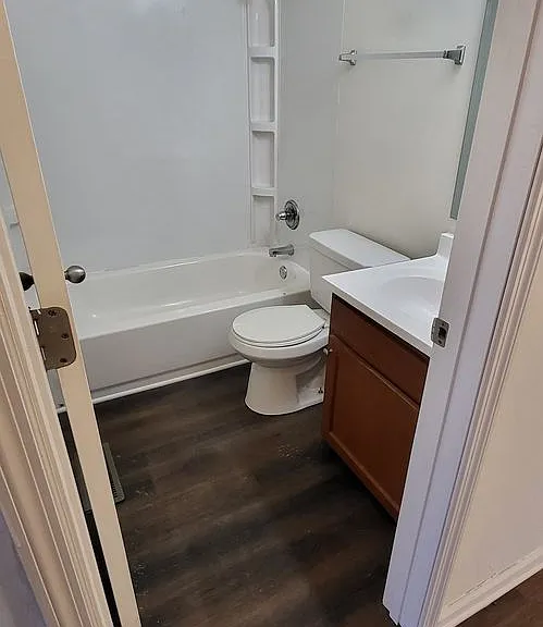 Yorktowne Apartments — Photo 53