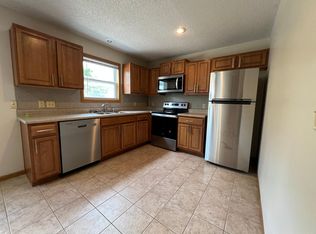 411 Broad St, Warrensburg, MO 64093