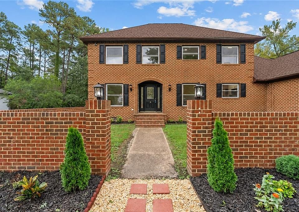 1st image of 9 Rhodelia Ln