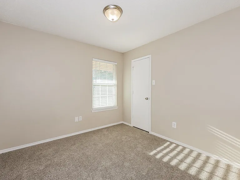 8736 Eaglestone Way — Photo 12