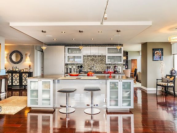 5th image of 2800 N Lake Shore Dr #3814-3816