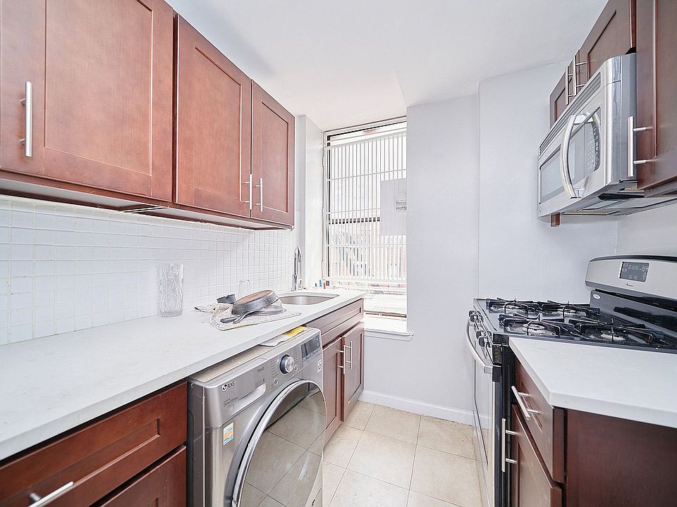 1st image of 1430 3rd Ave #2E