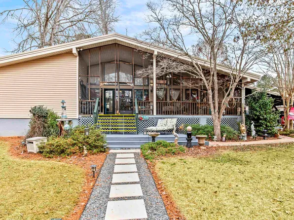 240 NE Quesenberry Dr, Eatonton, GA 31024