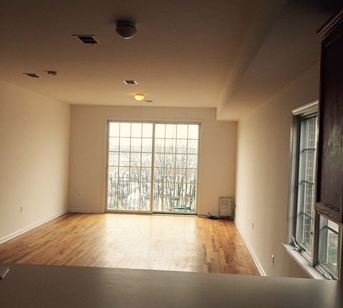 3rd image of 280 Johnston Ave #2