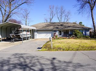 211 Wheeler St, Tahlequah, OK 74464