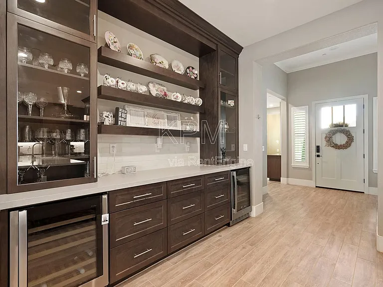 2933 Valencia St — Photo 24
