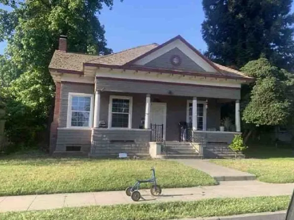 2031 1/2 Stillman St, Selma, CA 93662