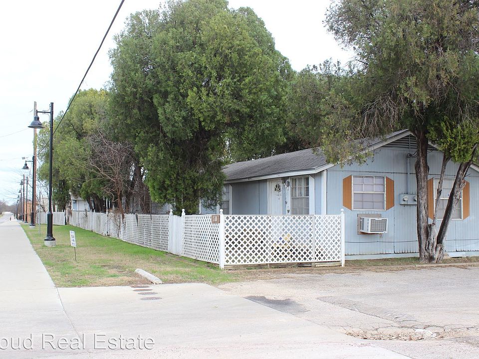 1st image of 710 E Avenue G APT 7