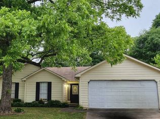 6073 Dorchester Dr, Rex, GA 30273