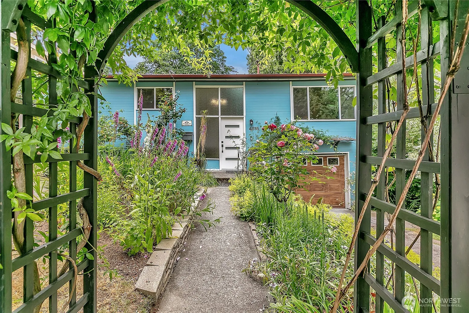4815 46th Avenue S. photo 1