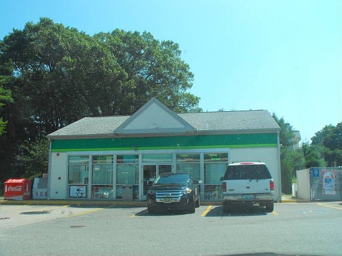 2nd image of 1 Main St