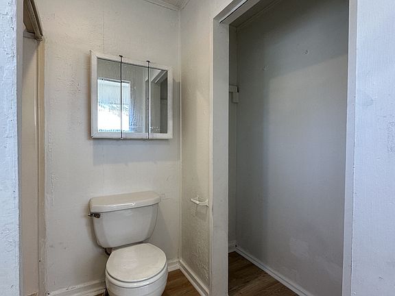 5th image of 1812 Market St #1