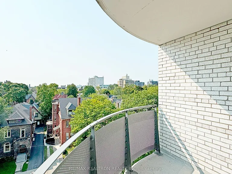 485 Huron St #402 — Photo 7