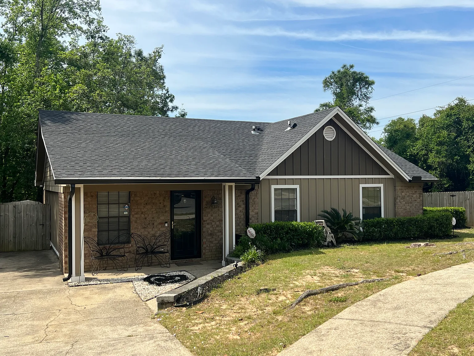 4 bed, 1800 sqft, $2,200 — Photo 4