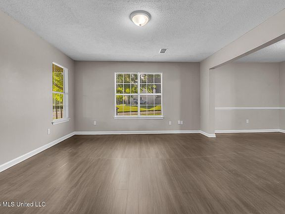 5th image of 10101 Stephenson Ln