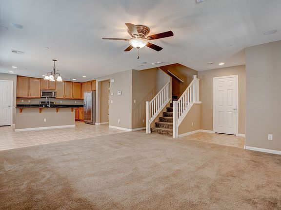 3rd image of 3096 Bicentennial Pkwy