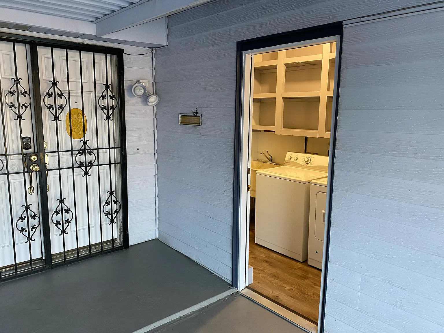 4 bed, 1400 sqft, $950 — Photo 2