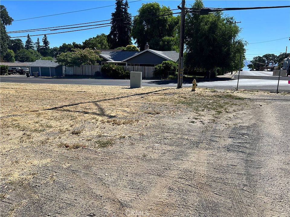 2nd image of 310 Clear Lake Ave