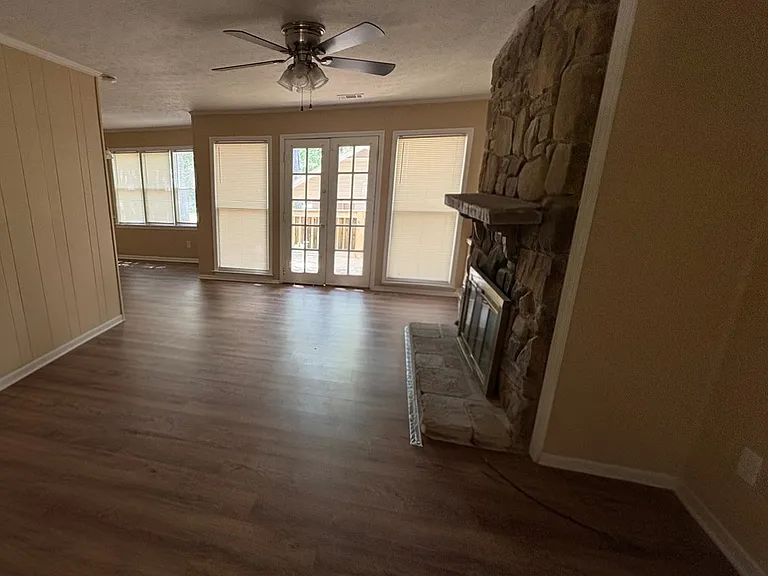 3295 Colony Dr SE — Photo 7