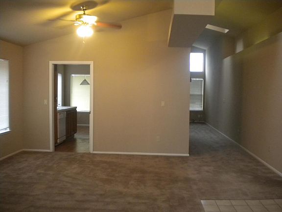 3rd image of 8434 Casablanca Way