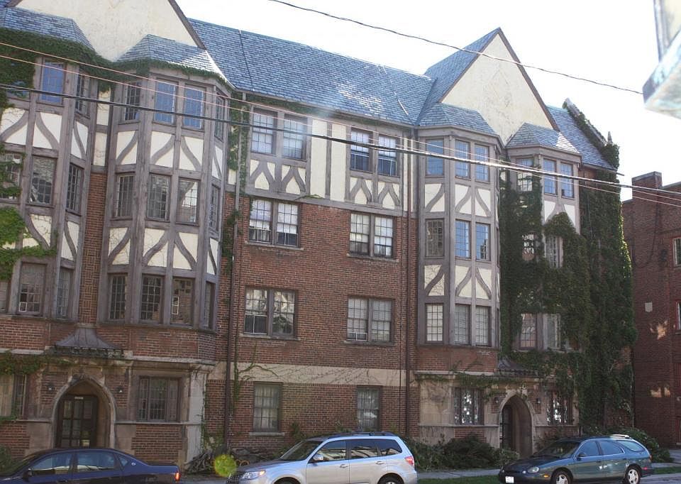1st image of 12065 Edgewater Dr APT 23