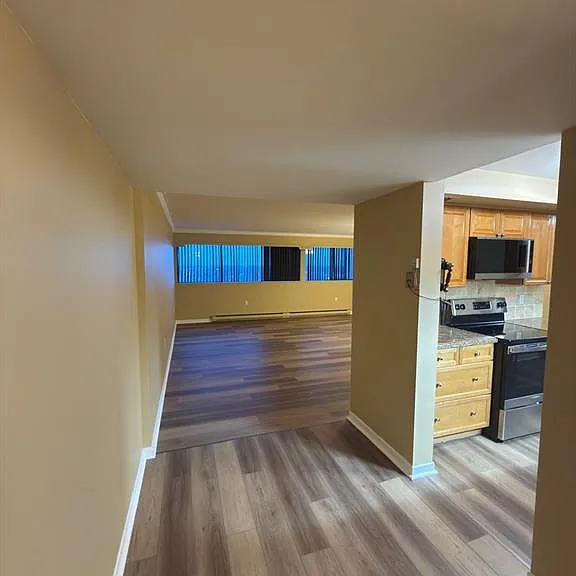 380 Pelissier St #2402 — Photo 6