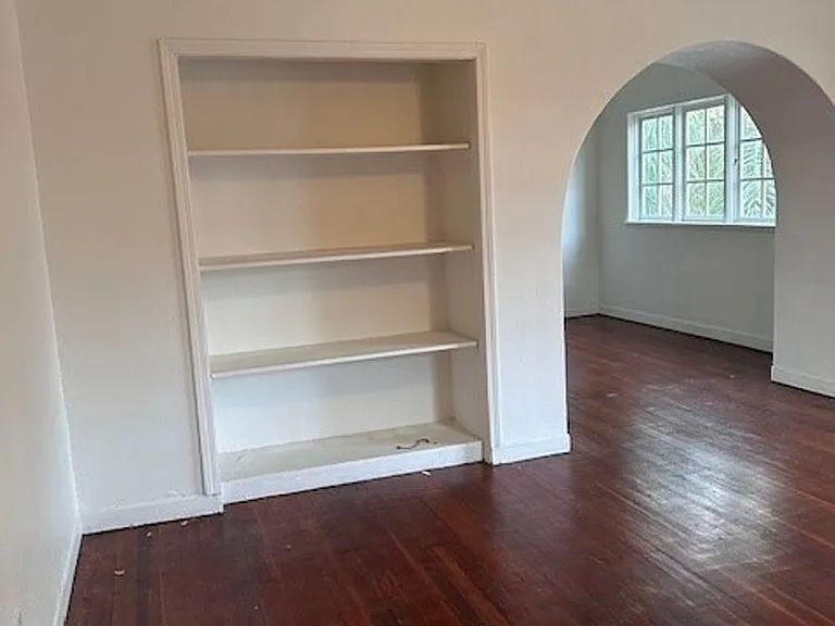 553 Cedar Ave — Photo 8