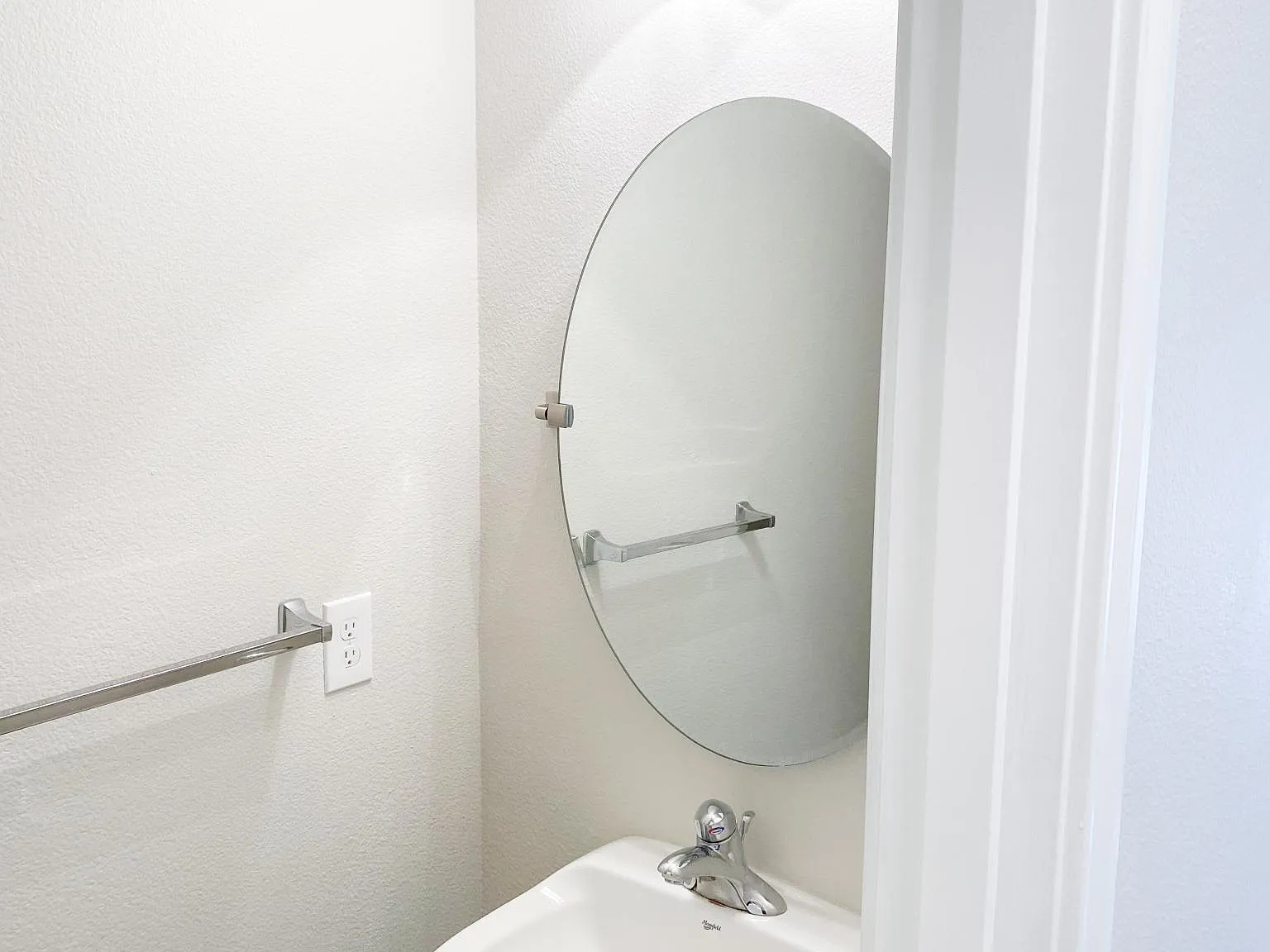 3 bed, 2.5 bath, 1464 sqft, $2,495 — Photo 4