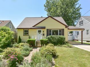 1444 S Harris Rd, Ypsilanti, MI 48198