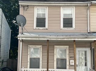 422 Saint Mary St, Burlington, NJ 08016