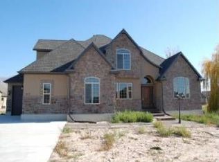 619 S Wellington Dr, Kaysville, UT 84037