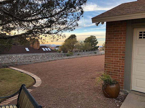 3rd image of 665 Moondale Dr