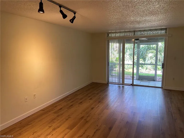 180 Turtle Lake Ct #102 — Photo 10