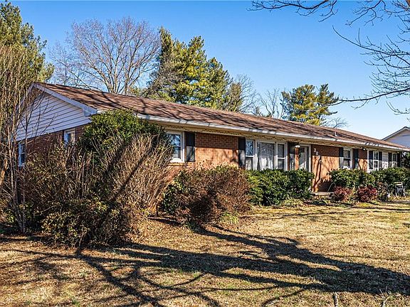2nd image of 3877 Forest Valley Dr