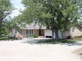 619 8th Ave, Inman, KS 67546