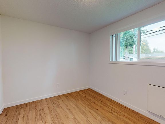 5th image of 15915 172nd St SE #4A