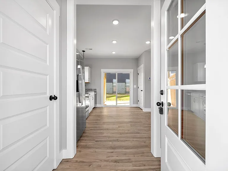 106 Cooper Pl — Photo 10