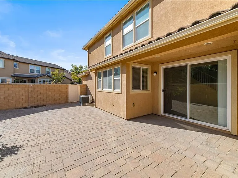 7271 Enclave Dr — Photo 24