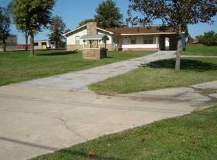 1728 E Robinson Ave, Springdale, AR 72764