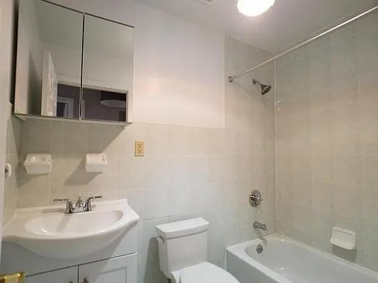 Rented by Aron Fried, LREB | media 8