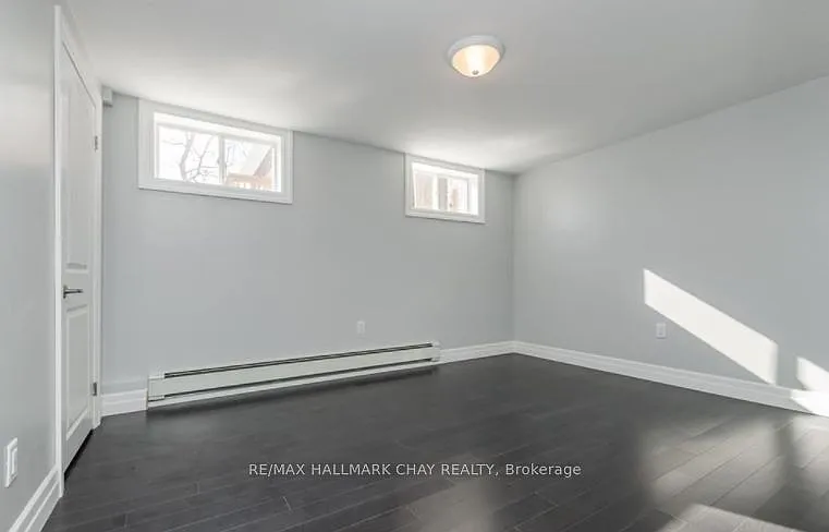 33 A Grove St E #LOWER — Photo 10