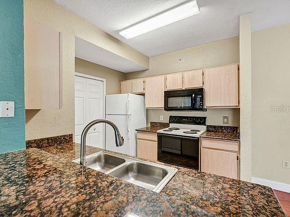 5th image of 5471 Vineland Rd APT 7301