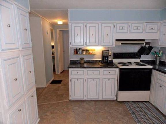 3rd image of 11201 Redbird Dr