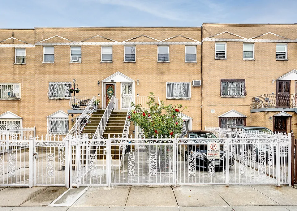 1484 Saint Marks Ave #2