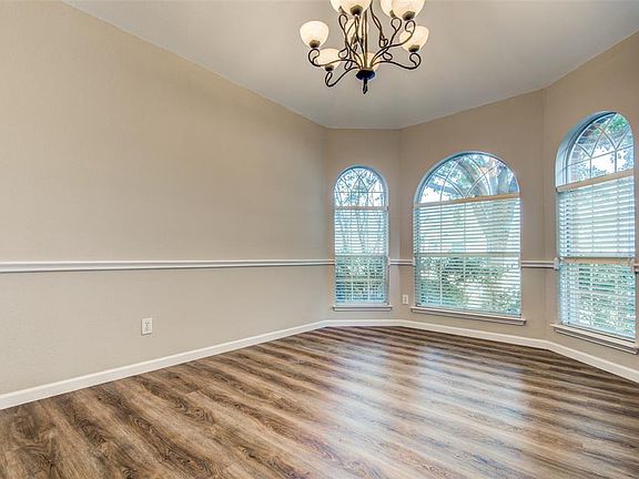 5th image of 1674 Shannon Dr