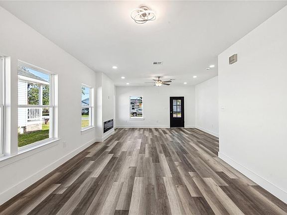 5th image of 760 Avenue G