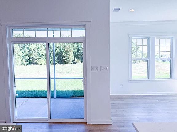 4th image of 344 Heritage Shores Cir