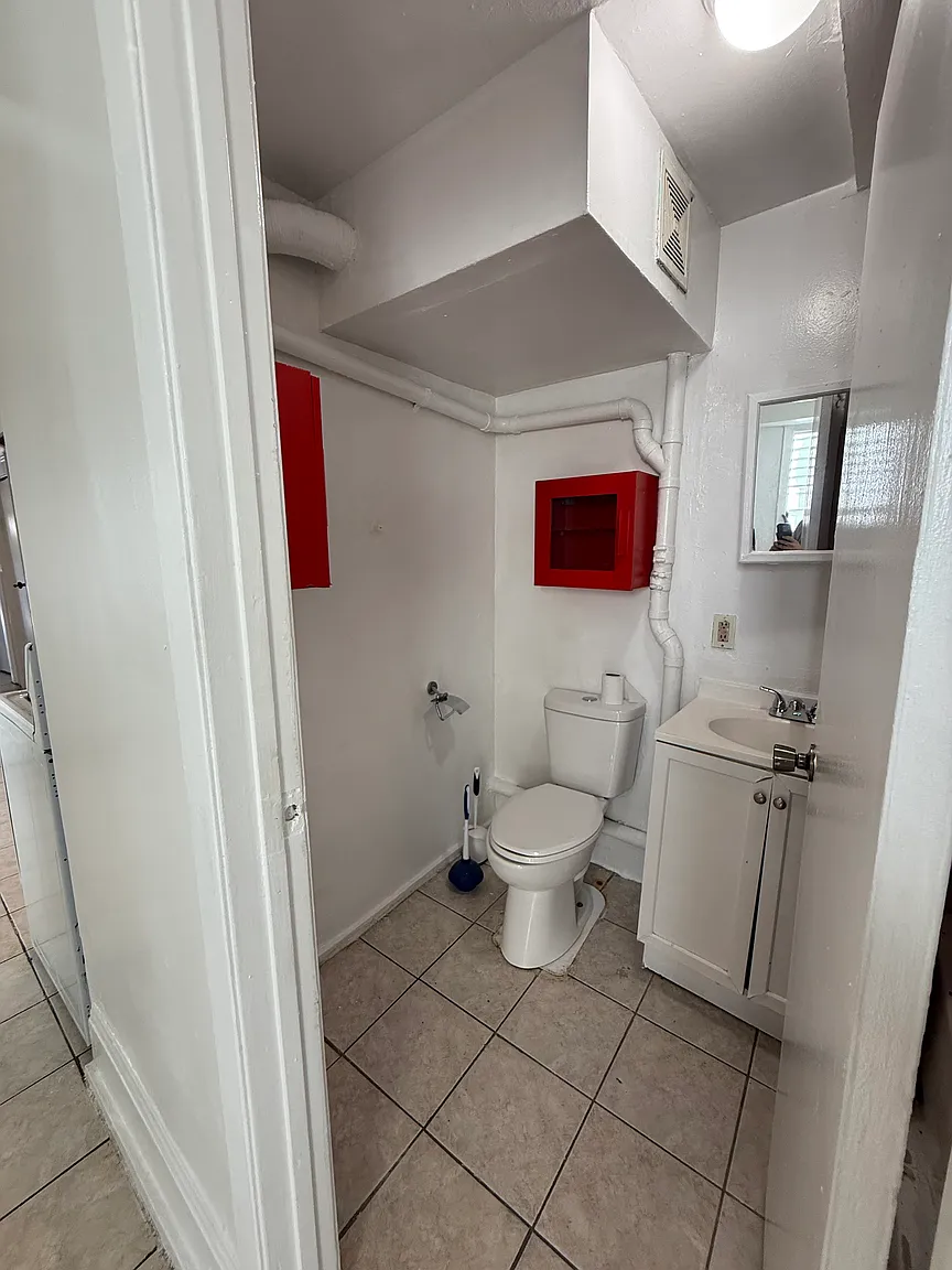 1270 Hampshire St #1270 photo 1