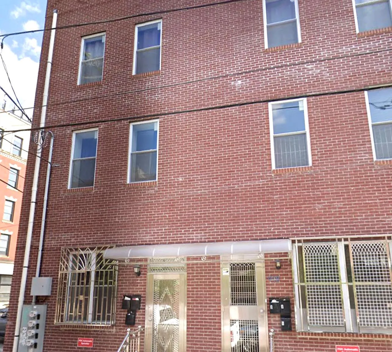 2 bed, $1,400 — Photo 1
