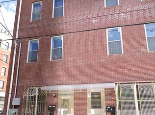 916 Green St #1FL, Philadelphia, PA 19123